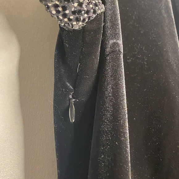 AMARYLLIS BLACK VELVET FAUX WRAP SIDE RUCHING POLKA DOT SHEER LONG SLEEVES - Picture 6 of 10